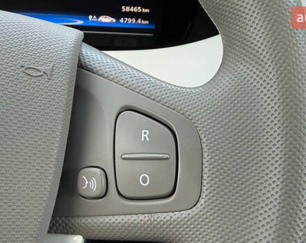 Белый Рено Зое, объемом двигателя 0 л и пробегом 53 тыс. км за 10150 $, фото 18 на Automoto.ua