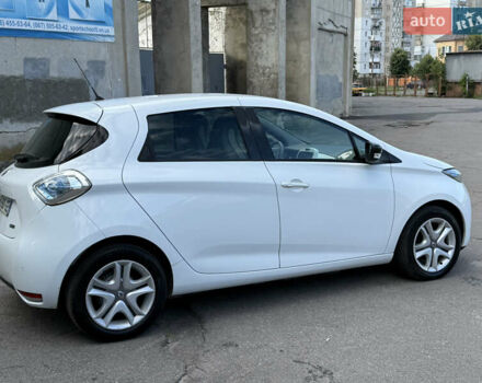 Білий Рено Зое, об'ємом двигуна 0 л та пробігом 59 тис. км за 9200 $, фото 10 на Automoto.ua