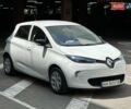 Белый Рено Зое, объемом двигателя 0 л и пробегом 59 тыс. км за 10500 $, фото 13 на Automoto.ua