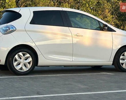 Білий Рено Зое, об'ємом двигуна 0 л та пробігом 17 тис. км за 10250 $, фото 9 на Automoto.ua