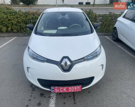Белый Рено Зое, объемом двигателя 0 л и пробегом 145 тыс. км за 9700 $, фото 8 на Automoto.ua