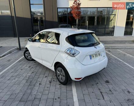 Белый Рено Зое, объемом двигателя 0 л и пробегом 67 тыс. км за 9500 $, фото 28 на Automoto.ua