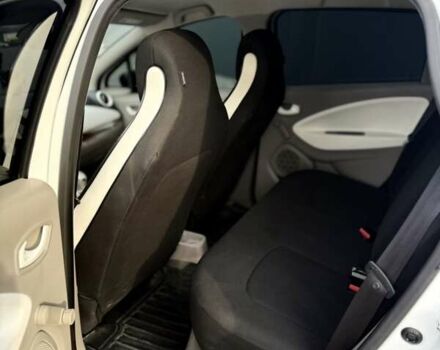 Белый Рено Зое, объемом двигателя 0 л и пробегом 43 тыс. км за 9000 $, фото 17 на Automoto.ua