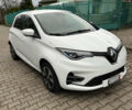 Белый Рено Зое, объемом двигателя 0 л и пробегом 64 тыс. км за 11450 $, фото 1 на Automoto.ua