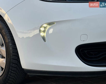 Білий Рено Зое, об'ємом двигуна 0 л та пробігом 17 тис. км за 10250 $, фото 29 на Automoto.ua