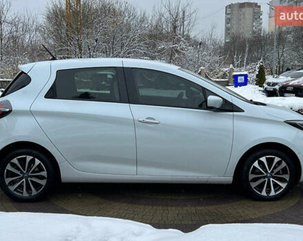 Белый Рено Зое, объемом двигателя 0 л и пробегом 120 тыс. км за 12999 $, фото 7 на Automoto.ua