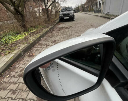 Белый Рено Зое, объемом двигателя 0 л и пробегом 64 тыс. км за 11450 $, фото 23 на Automoto.ua