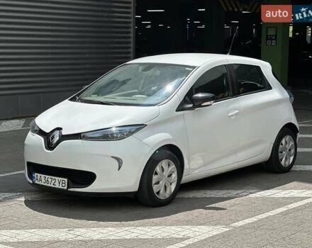 Белый Рено Зое, объемом двигателя 0 л и пробегом 59 тыс. км за 10500 $, фото 3 на Automoto.ua