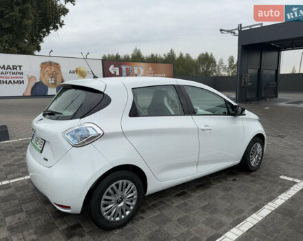 Белый Рено Зое, объемом двигателя 0 л и пробегом 40 тыс. км за 9999 $, фото 9 на Automoto.ua