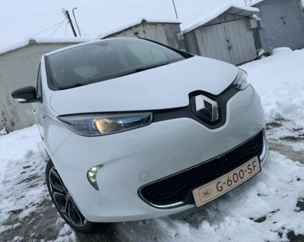 Белый Рено Зое, объемом двигателя 0 л и пробегом 159 тыс. км за 8999 $, фото 7 на Automoto.ua