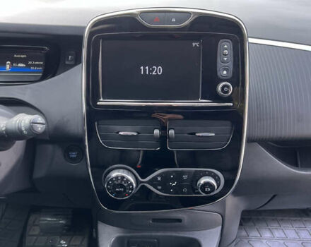 Рено Зое 2019 в Луцке на Automoto.ua Белый Рено Зое, объемом двигателя 0 л и пробегом 70 тыс. км за 11400 $, фото 30 на Automoto.ua