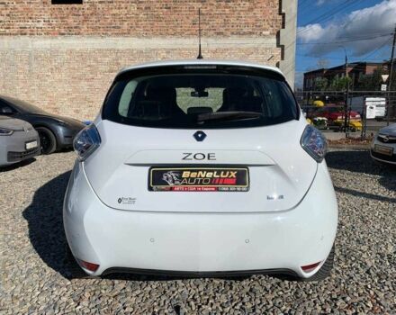 Белый Рено Зое, объемом двигателя 0 л и пробегом 62 тыс. км за 9399 $, фото 5 на Automoto.ua