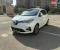 Белый Рено Зое, объемом двигателя 0 л и пробегом 94 тыс. км за 13300 $, фото 35 на Automoto.ua