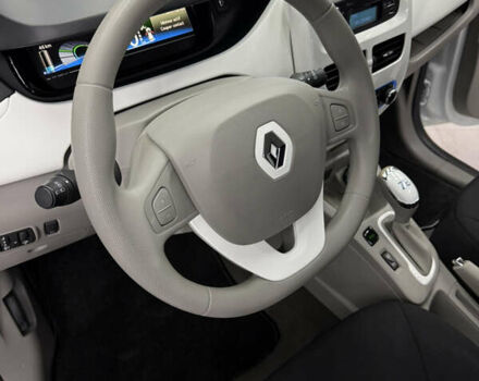 Белый Рено Зое, объемом двигателя 0 л и пробегом 21 тыс. км за 9950 $, фото 15 на Automoto.ua