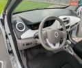 Белый Рено Зое, объемом двигателя 0 л и пробегом 95 тыс. км за 8699 $, фото 51 на Automoto.ua