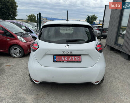 Белый Рено Зое, объемом двигателя 0 л и пробегом 140 тыс. км за 12000 $, фото 3 на Automoto.ua