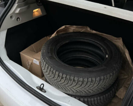 Белый Рено Зое, объемом двигателя 0 л и пробегом 140 тыс. км за 8550 $, фото 15 на Automoto.ua