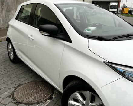 Білий Рено Зое, об'ємом двигуна 0 л та пробігом 109 тис. км за 8900 $, фото 23 на Automoto.ua