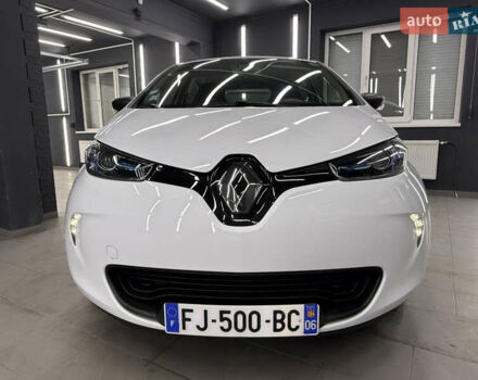 Белый Рено Зое, объемом двигателя 0 л и пробегом 21 тыс. км за 9950 $, фото 1 на Automoto.ua