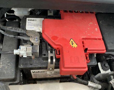 Белый Рено Зое, объемом двигателя 0 л и пробегом 159 тыс. км за 9200 $, фото 46 на Automoto.ua