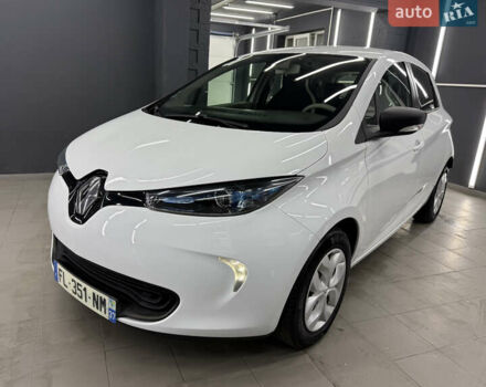 Белый Рено Зое, объемом двигателя 0 л и пробегом 53 тыс. км за 9800 $, фото 3 на Automoto.ua