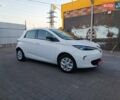 Белый Рено Зое, объемом двигателя 0 л и пробегом 65 тыс. км за 10250 $, фото 19 на Automoto.ua
