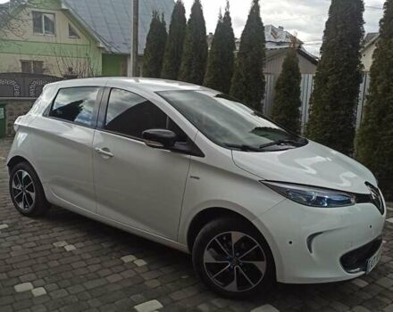 Белый Рено Зое, объемом двигателя 0 л и пробегом 48 тыс. км за 11850 $, фото 28 на Automoto.ua