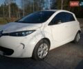 Белый Рено Зое, объемом двигателя 0 л и пробегом 137 тыс. км за 10000 $, фото 1 на Automoto.ua