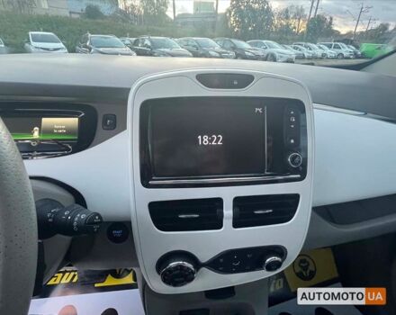 Білий Рено Зое, об'ємом двигуна 41 л та пробігом 27 тис. км за 11500 $, фото 10 на Automoto.ua