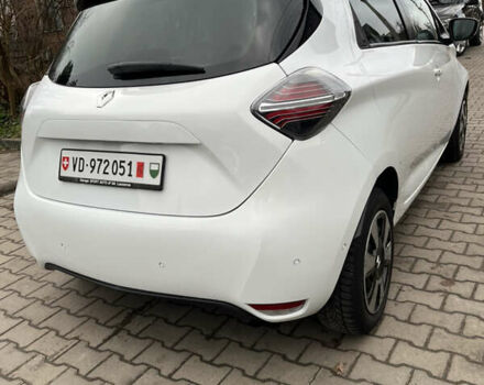 Белый Рено Зое, объемом двигателя 0 л и пробегом 64 тыс. км за 11450 $, фото 9 на Automoto.ua