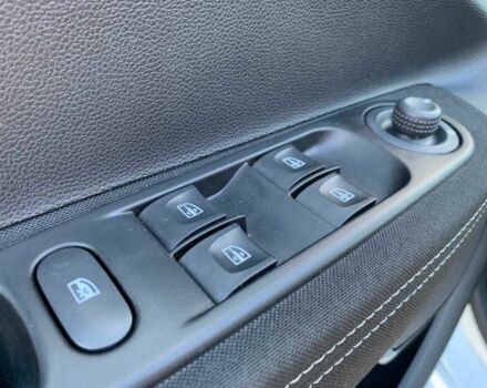 Белый Рено Зое, объемом двигателя 0 л и пробегом 62 тыс. км за 9399 $, фото 14 на Automoto.ua