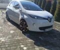 Белый Рено Зое, объемом двигателя 0 л и пробегом 48 тыс. км за 11850 $, фото 5 на Automoto.ua