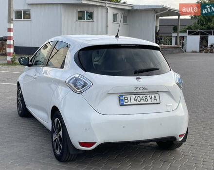 Белый Рено Зое, объемом двигателя 0 л и пробегом 84 тыс. км за 10300 $, фото 15 на Automoto.ua