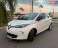 Белый Рено Зое, объемом двигателя 0 л и пробегом 29 тыс. км за 10500 $, фото 31 на Automoto.ua
