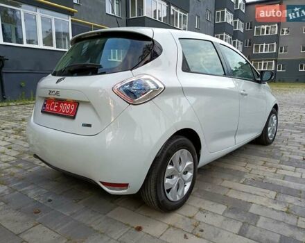 Белый Рено Зое, объемом двигателя 0 л и пробегом 19 тыс. км за 9950 $, фото 20 на Automoto.ua