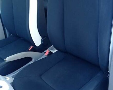 Білий Рено Зое, об'ємом двигуна 0 л та пробігом 80 тис. км за 8300 $, фото 14 на Automoto.ua