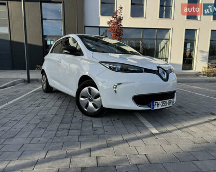 Белый Рено Зое, объемом двигателя 0 л и пробегом 67 тыс. км за 9500 $, фото 22 на Automoto.ua