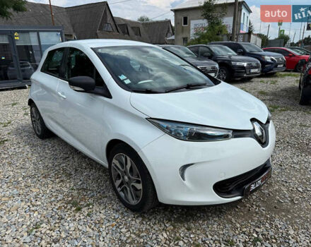 Белый Рено Зое, объемом двигателя 0 л и пробегом 69 тыс. км за 9450 $, фото 1 на Automoto.ua