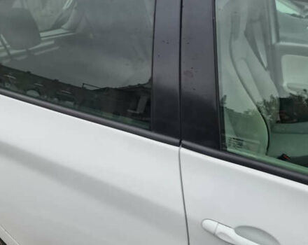 Белый Рено Зое, объемом двигателя 0 л и пробегом 113 тыс. км за 10000 $, фото 8 на Automoto.ua