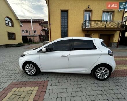 Білий Рено Зое, об'ємом двигуна 0 л та пробігом 70 тис. км за 12000 $, фото 1 на Automoto.ua
