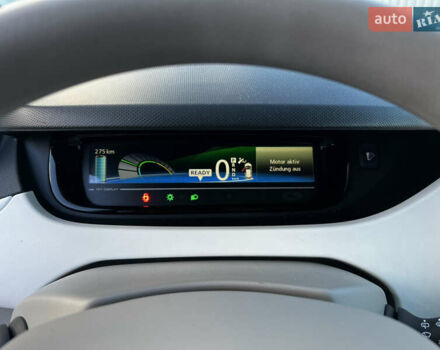 Белый Рено Зое, объемом двигателя 0 л и пробегом 84 тыс. км за 9700 $, фото 11 на Automoto.ua