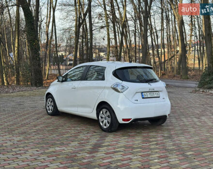 Белый Рено Зое, объемом двигателя 0 л и пробегом 55 тыс. км за 9500 $, фото 4 на Automoto.ua