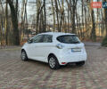 Белый Рено Зое, объемом двигателя 0 л и пробегом 55 тыс. км за 9500 $, фото 4 на Automoto.ua