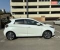 Белый Рено Зое, объемом двигателя 0 л и пробегом 94 тыс. км за 13300 $, фото 13 на Automoto.ua