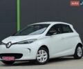 Белый Рено Зое, объемом двигателя 0 л и пробегом 126 тыс. км за 9799 $, фото 3 на Automoto.ua