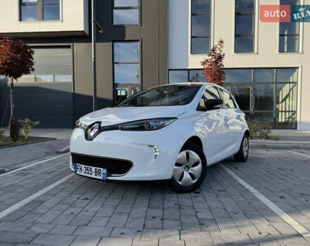 Белый Рено Зое, объемом двигателя 0 л и пробегом 67 тыс. км за 9500 $, фото 13 на Automoto.ua