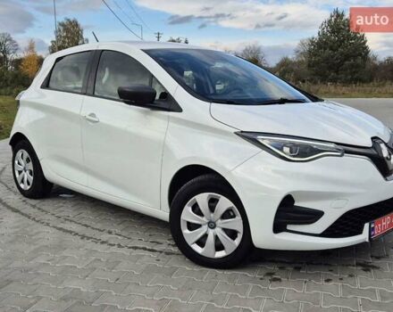Белый Рено Зое, объемом двигателя 0 л и пробегом 25 тыс. км за 11600 $, фото 12 на Automoto.ua