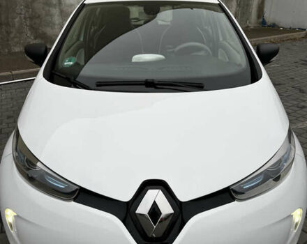 Білий Рено Зое, об'ємом двигуна 0 л та пробігом 109 тис. км за 8900 $, фото 8 на Automoto.ua