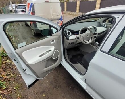 Білий Рено Зое, об'ємом двигуна 0 л та пробігом 73 тис. км за 8700 $, фото 2 на Automoto.ua
