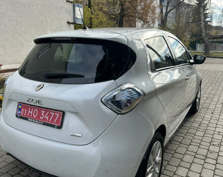 Білий Рено Зое, об'ємом двигуна 0 л та пробігом 102 тис. км за 9500 $, фото 5 на Automoto.ua